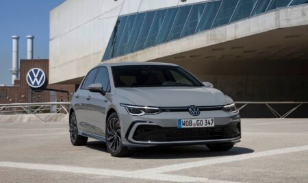 So sánh thông số sản phẩm VW Golf và các xe trong phân khúc